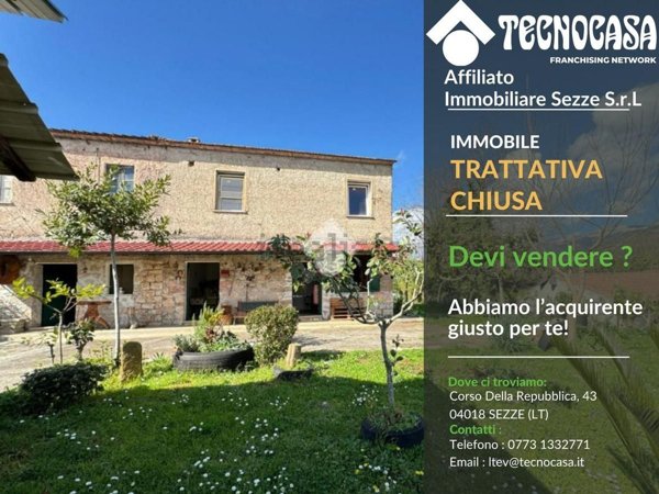 esavano in vendita a Sezze in zona Croce Moschitto