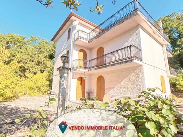 intera palazzina in vendita a Sezze
