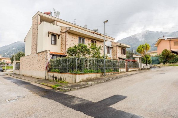 casa indipendente in vendita a Sezze in zona Sezze Scalo