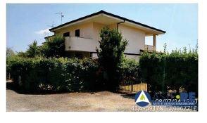 casa indipendente in vendita a Sezze