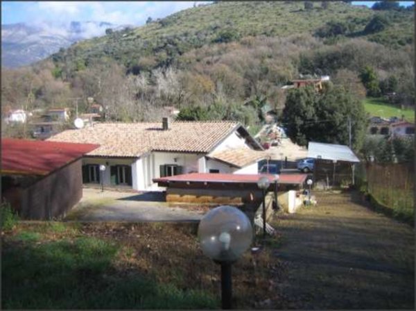 casa indipendente in vendita a Sezze in zona Suso