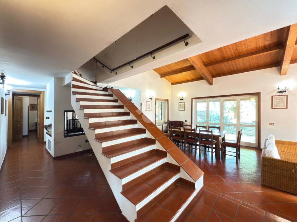 casa indipendente in vendita a Sezze in zona Suso
