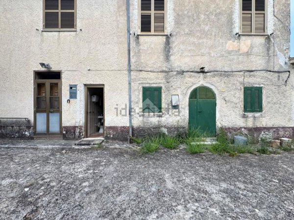 casa indipendente in vendita a Sezze in zona Croce Moschitto