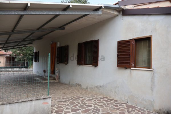 casa indipendente in vendita a Sezze