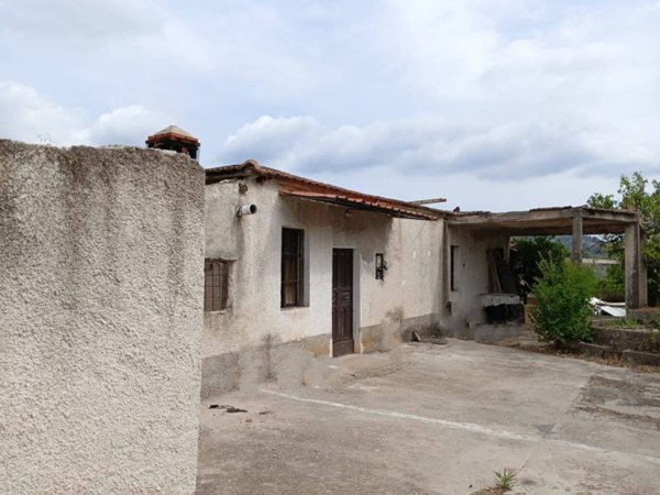 casa indipendente in vendita a Sezze