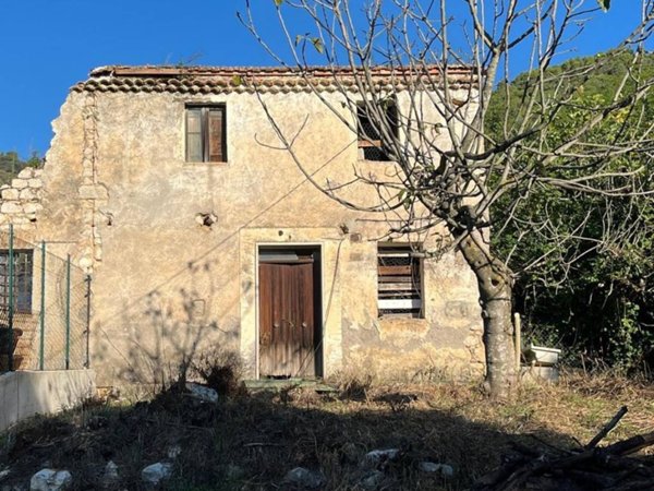 casa indipendente in vendita a Sezze