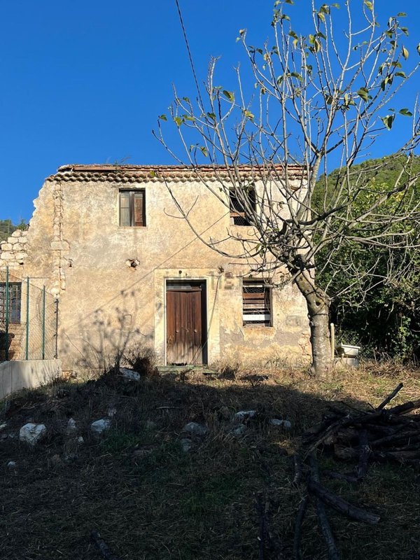 casa indipendente in vendita a Sezze