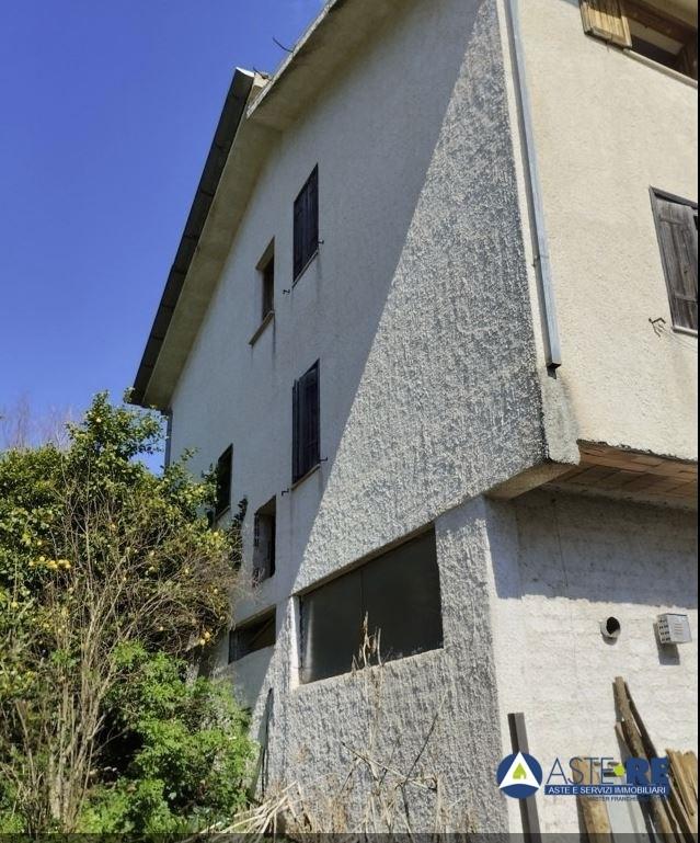casa indipendente in vendita a Sezze in zona Croce Moschitto