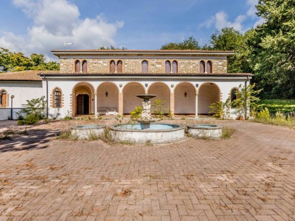 casa indipendente in vendita a Sezze