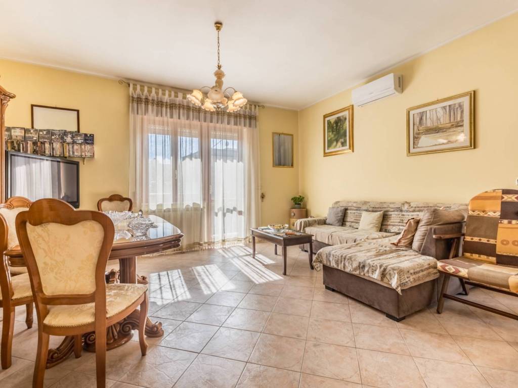 casa indipendente in vendita a Sezze