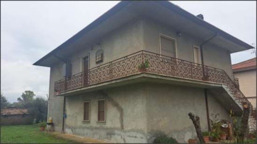 appartamento in vendita a Sezze in zona Ceriara