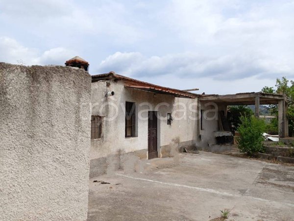 casa indipendente in vendita a Sezze in zona Ceriara