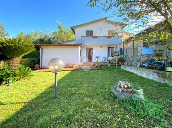 casa indipendente in vendita a Sezze in zona Colli