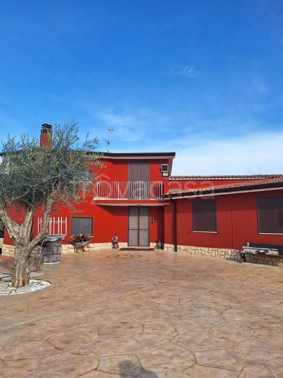 casa indipendente in vendita a Sezze in zona Colli