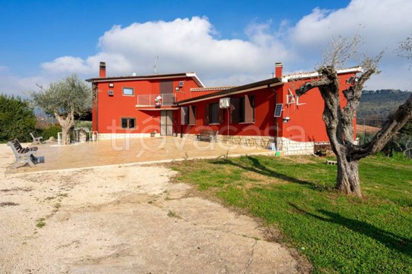 casa indipendente in vendita a Sezze in zona Colli