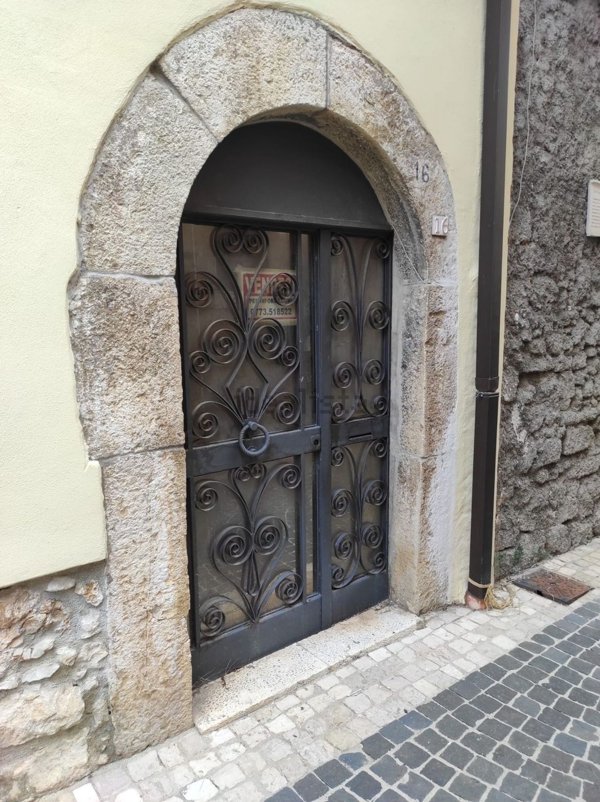 casa indipendente in vendita a Sezze