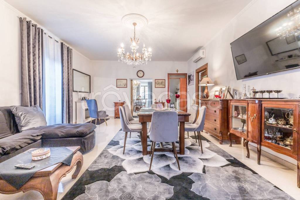 casa indipendente in vendita a Sezze