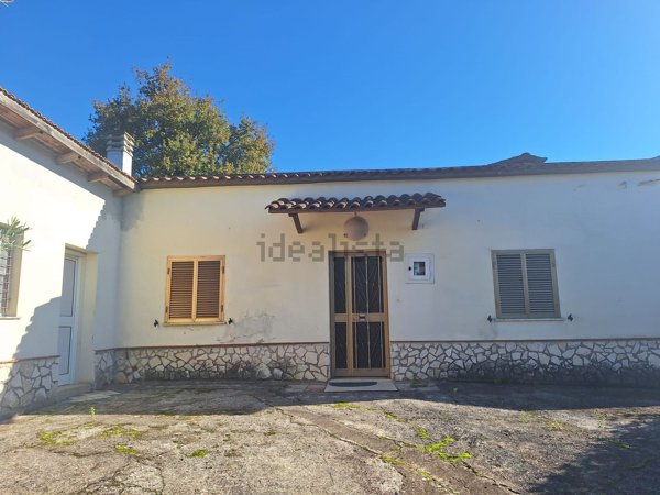 casa indipendente in vendita a Sezze