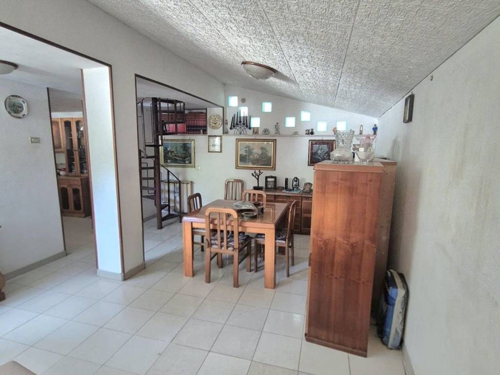 casa indipendente in vendita a Sezze