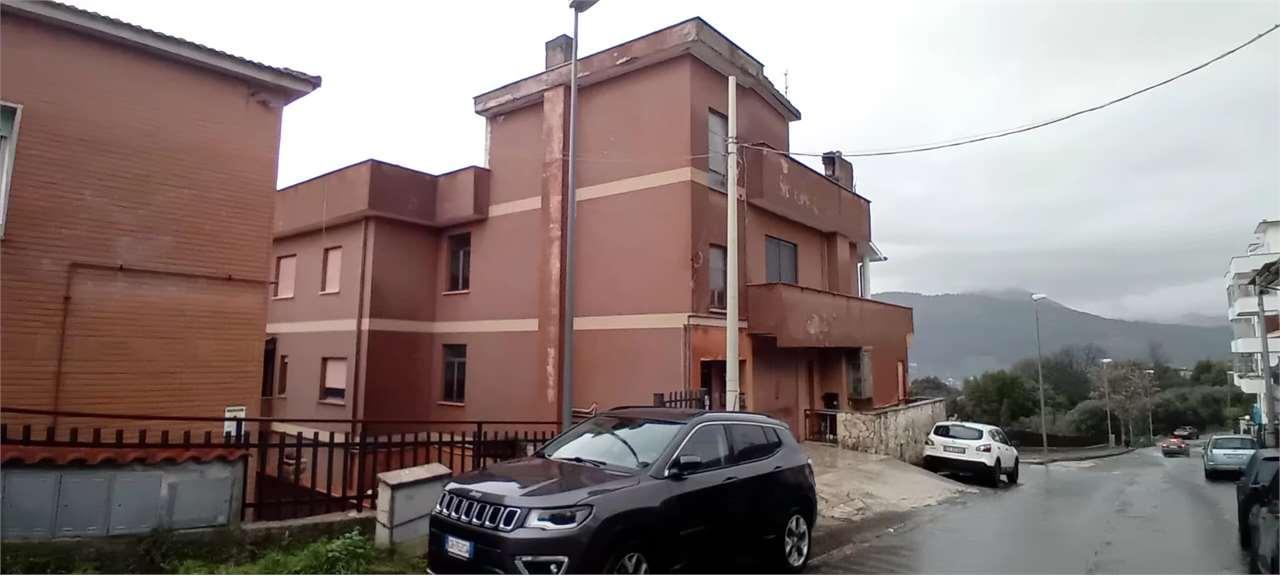 casa indipendente in vendita a Sezze