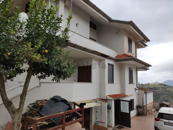 casa indipendente in vendita a Sezze