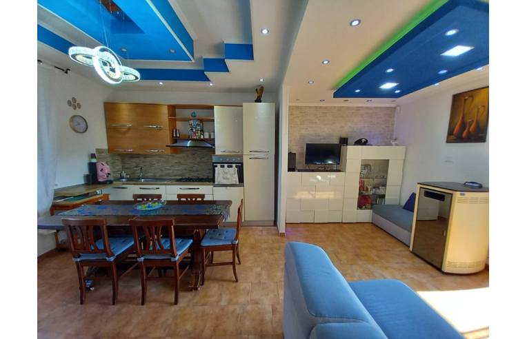 intera palazzina in vendita a Sezze in zona Sezze Scalo