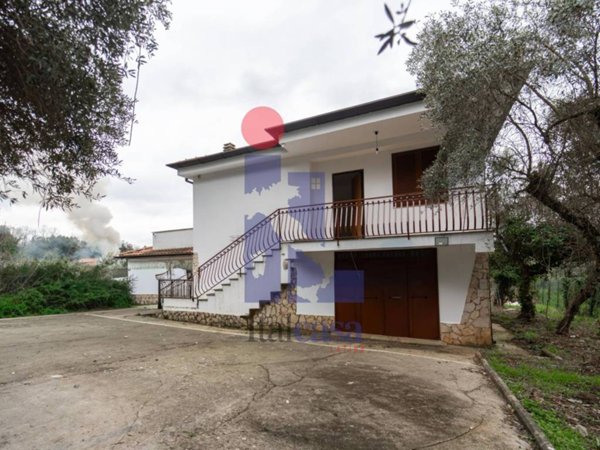casa indipendente in vendita a Sezze