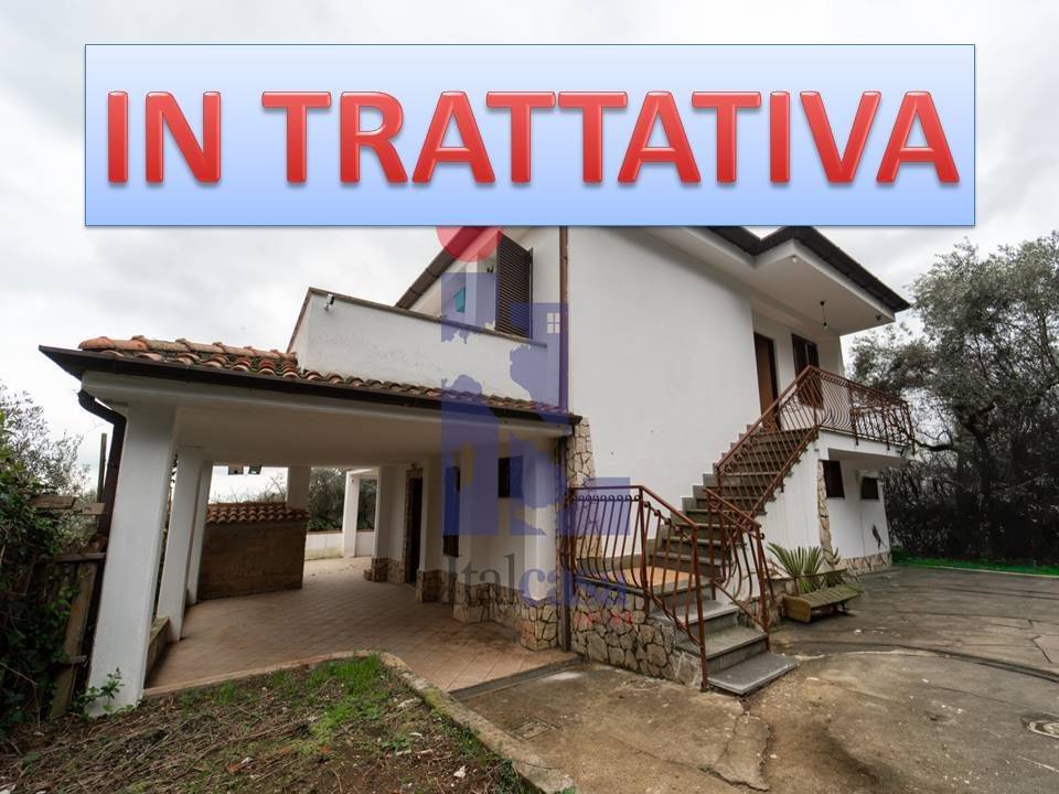 casa indipendente in vendita a Sezze