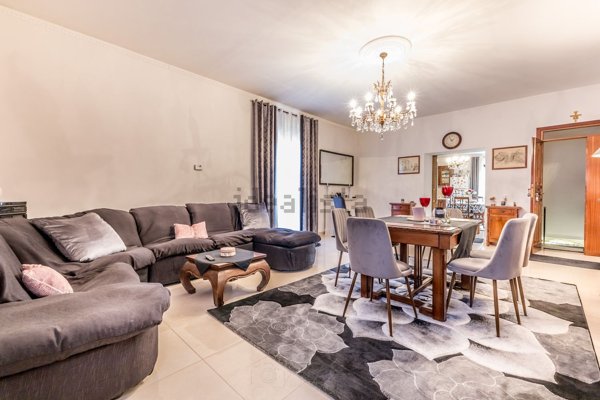 casa indipendente in vendita a Sezze