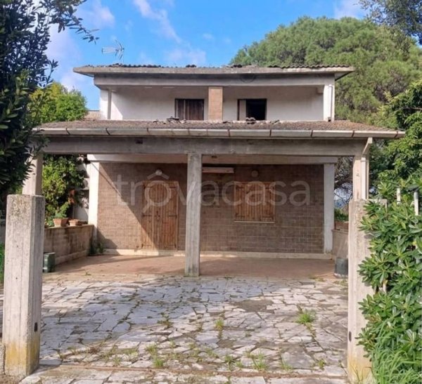 casa indipendente in vendita a Sezze