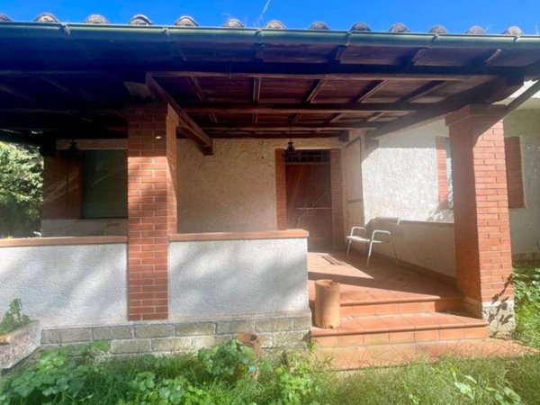 casa indipendente in vendita a Sezze