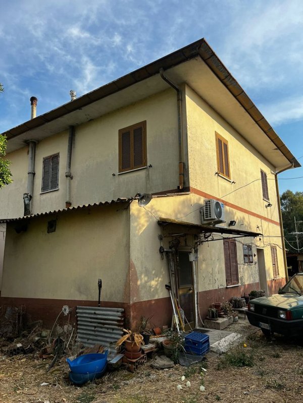 casa indipendente in vendita a Sezze in zona Ceriara