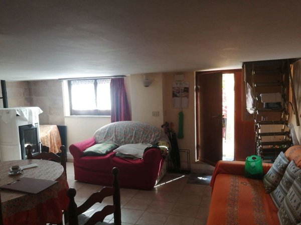 casa indipendente in vendita a Sezze in zona Suso