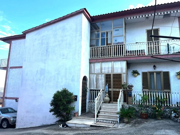 appartamento in vendita a Sezze in zona Casali
