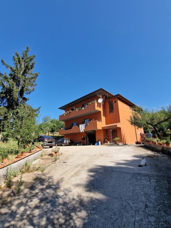 casa indipendente in vendita a Sezze