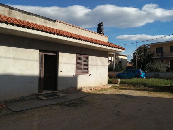 casa indipendente in vendita a Sezze in zona Casali