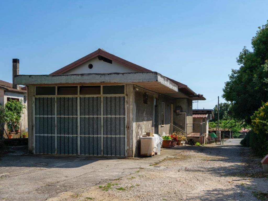 casa indipendente in vendita a Sezze