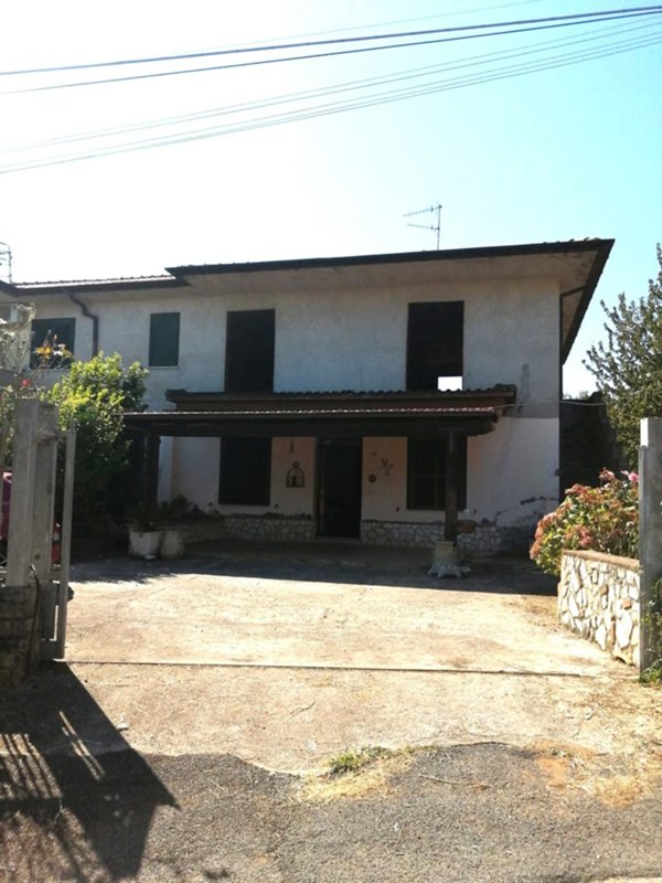 casa indipendente in vendita a Sezze