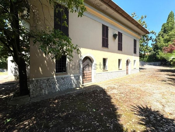 casa indipendente in vendita a Sezze in zona Croce Moschitto