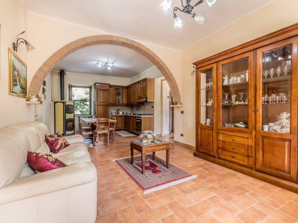 casa indipendente in vendita a Sezze