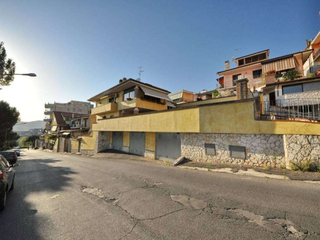casa indipendente in vendita a Sezze