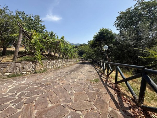 casa indipendente in vendita a Sezze