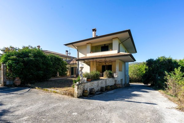 casa indipendente in vendita a Sezze in zona Ceriara
