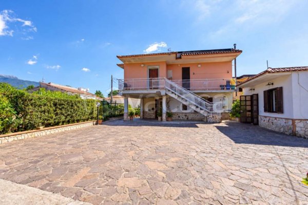 casa indipendente in vendita a Sezze in zona Casali