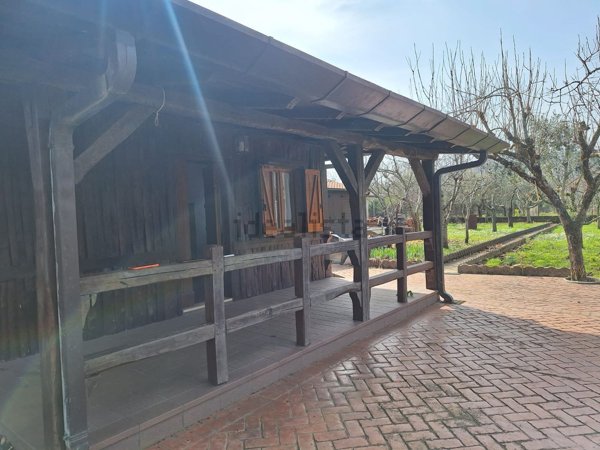 casa indipendente in vendita a Sezze in zona Ceriara