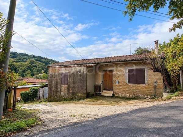 appartamento in vendita a Sezze in zona Colli