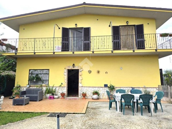 casa indipendente in vendita a Sonnino in zona Capocroce