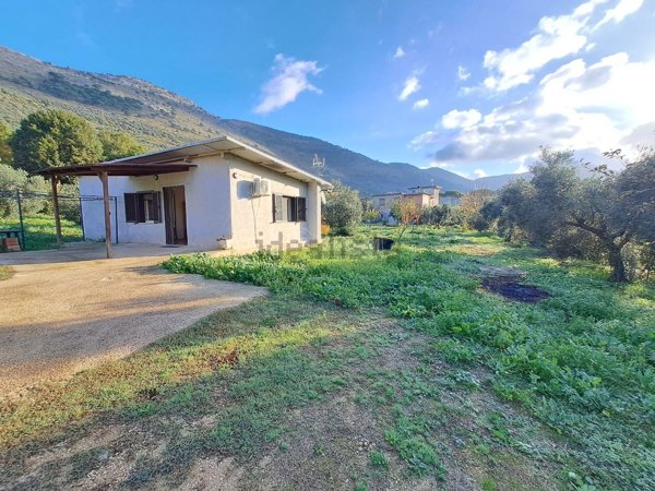 casa indipendente in vendita a Sonnino