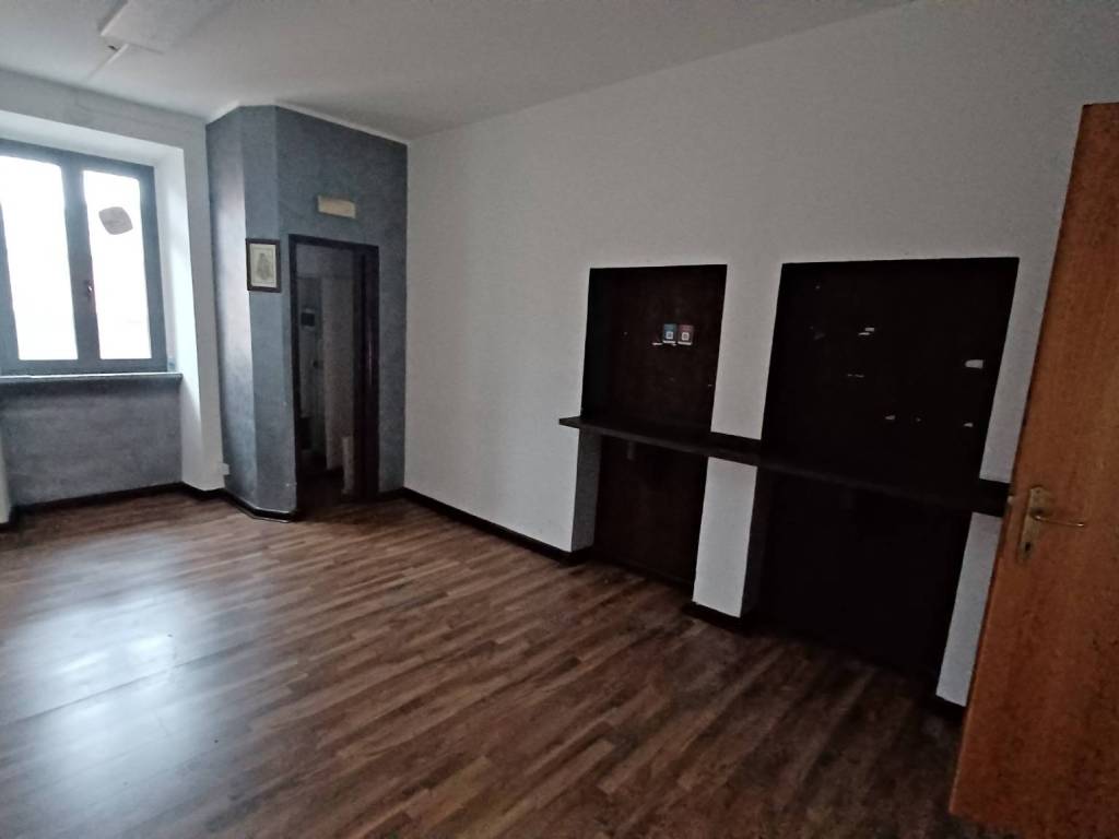 negozio in vendita a Sonnino