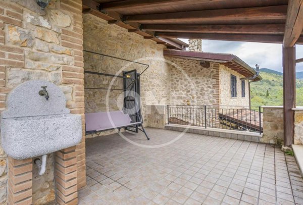 casa indipendente in vendita a Sonnino